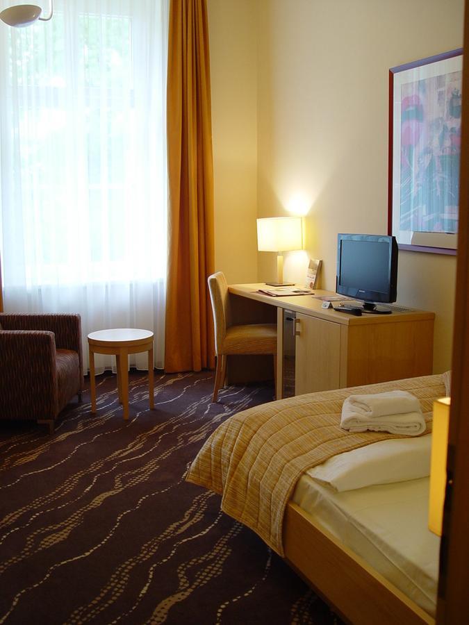 Parkhotel Bad Schandau Mit Spa エクステリア 写真